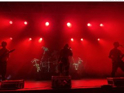 Fotos des Burning Lake-Festivals 2025 – Rockmusik &amp; Feuer in Pförring