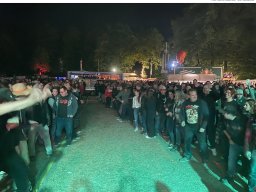 Fotos des Burning Lake-Festivals 2025 – Rockmusik &amp; Feuer in Pförring