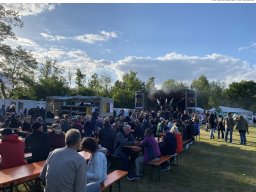 Fotos des Burning Lake-Festivals 2025 – Rockmusik &amp; Feuer in Pförring