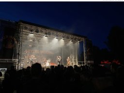 Fotos des Burning Lake-Festivals 2025 – Rockmusik &amp; Feuer in Pförring