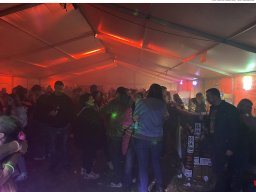 Fotos des Burning Lake-Festivals 2025 – Rockmusik &amp; Feuer in Pförring